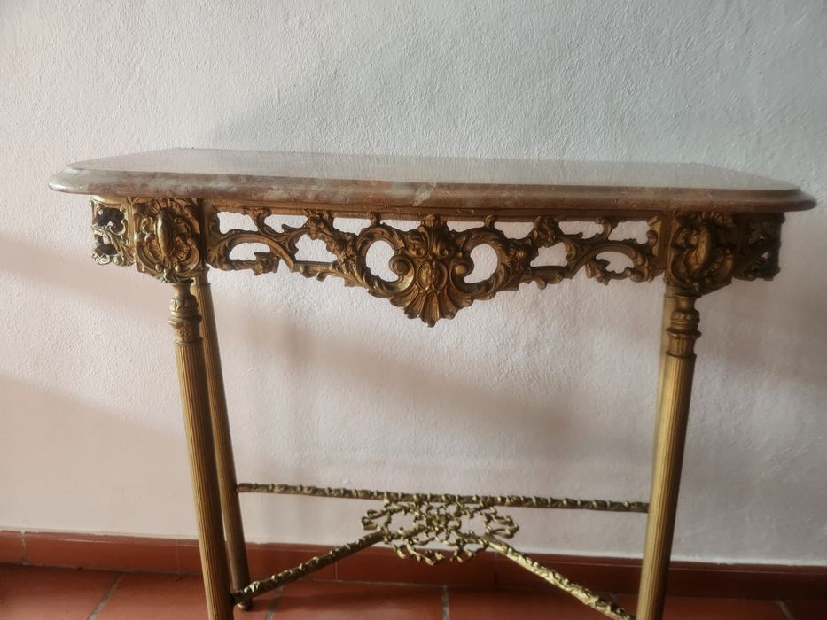 Credencia antiga
