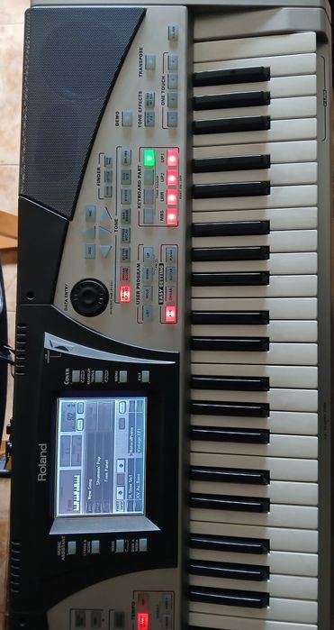 Teclado Roland E50