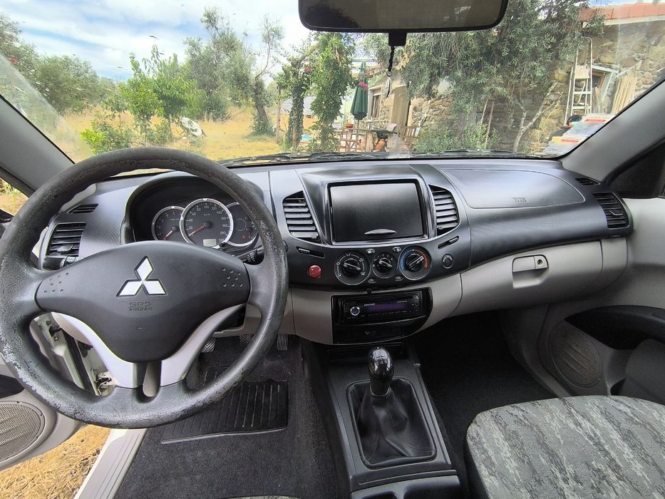 Mitsubishi L200 2.5 DI-D Cabine Dupla (4x2) – 206.000 km – Mecânica Impecável
