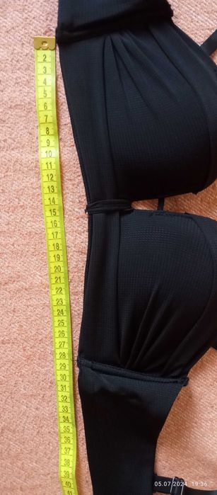 Женський бюстгалтер