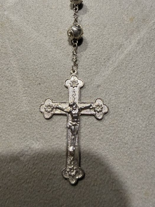 Terço em prata-novo