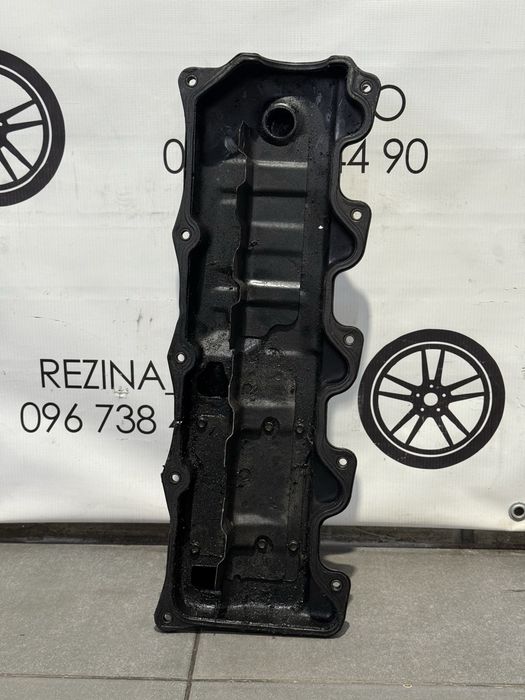 Клапанна кришка двигуна 2.4 TD Toyota Hiace 1993-2003 р.