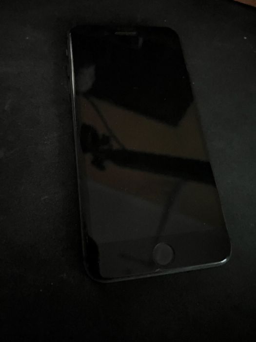 Продам айфон 8+ 256 гб