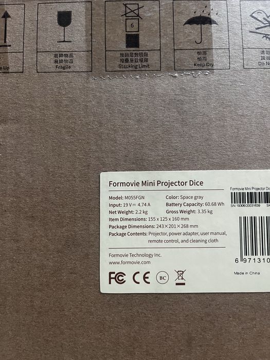 Projektor przenosny telewizor formovie dice