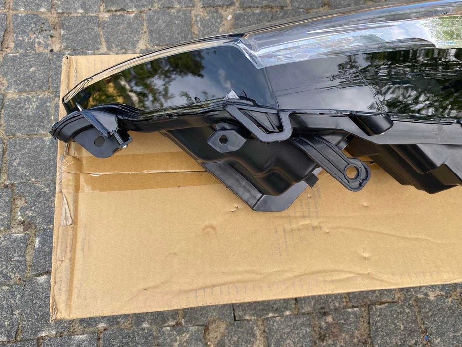 Фара передняя правая Toyota Camry XV70  от2017- 21гг Full LED