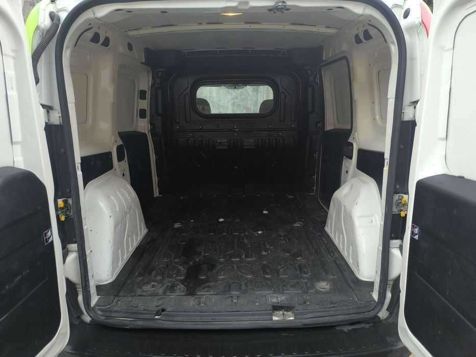 Fiat Doblo l1h1 Klima Salon Polska 1 wł. rok 2013 dobra kondycja