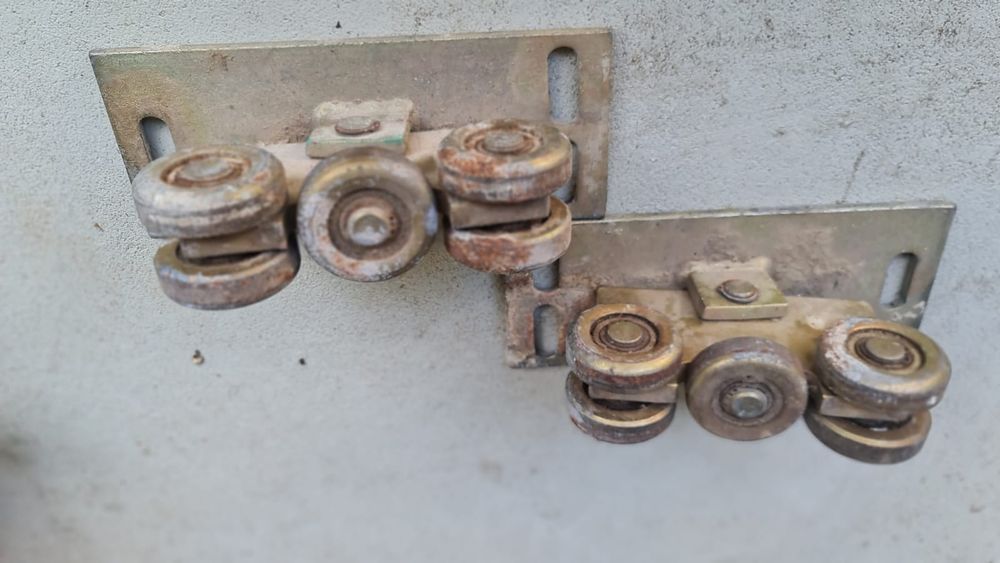 Wózki  wózek rolki do bramy przesuwnej 2szt szeroka platforma  30x12