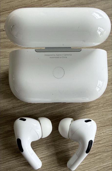 słuchawki apple airpods pro 2 lightning oryhinalne