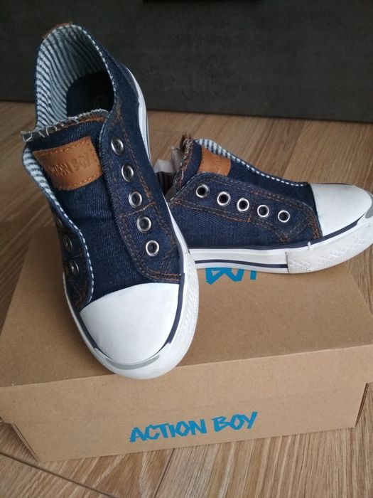 Jak Nowe Wsuwane trampki action boy rozm 29