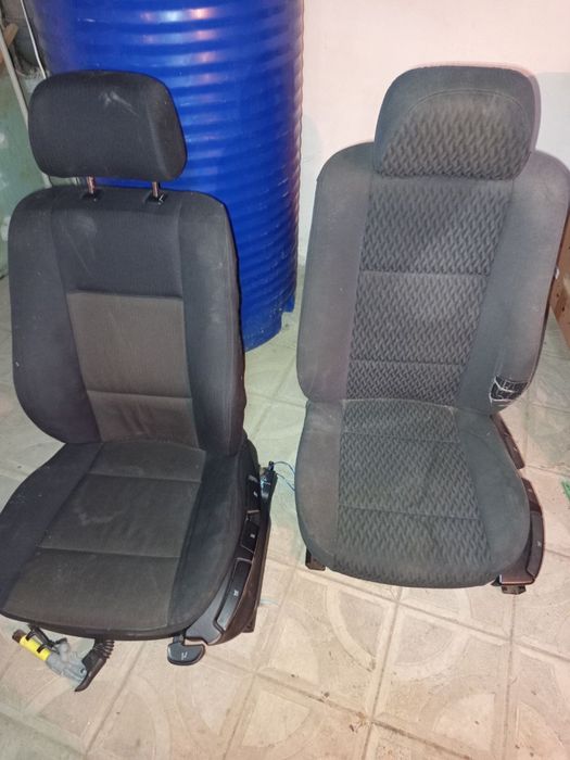 Автомобильные сиденья