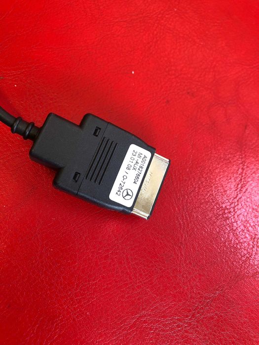 Kabel przewód Usb Ipod Aux Mercedes W204 W221