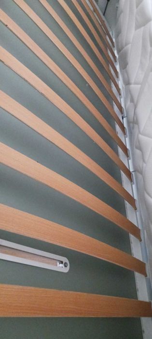 Cama solteiro embutida em armário