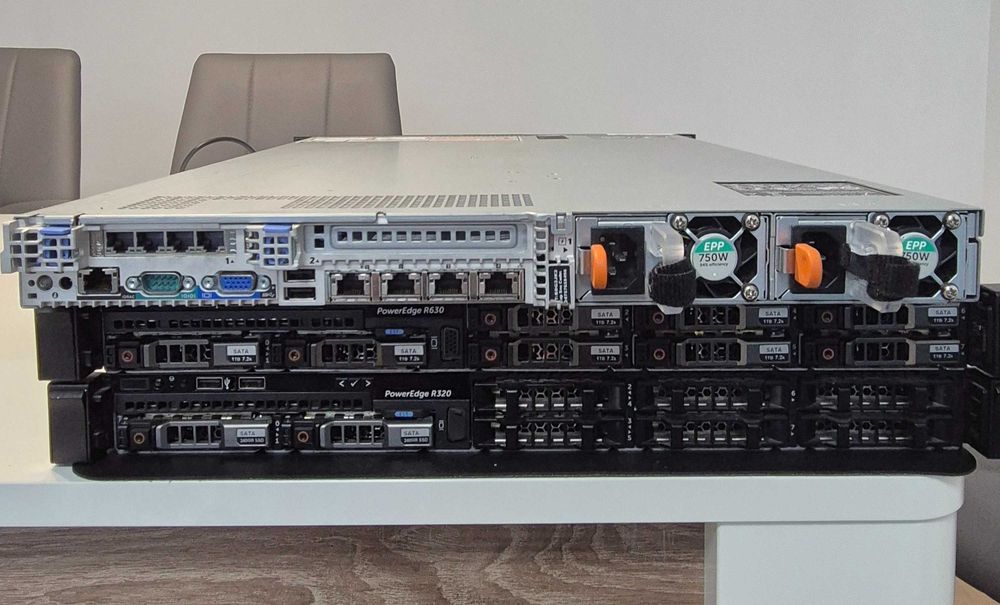 Server Dell PowerEdge R630, DDR4, 8TB Płoki • OLX.pl