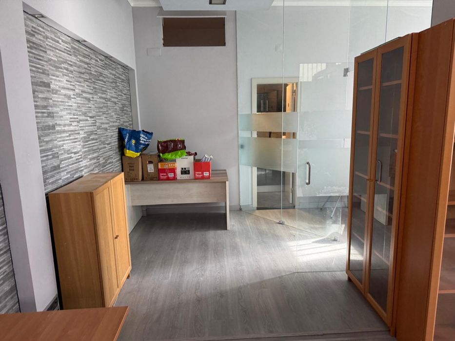 Escritório Moderno | 50 m² | Excelente Localização | Rinchoa