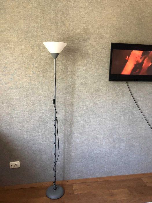 Торшер сірий з білим плафоном