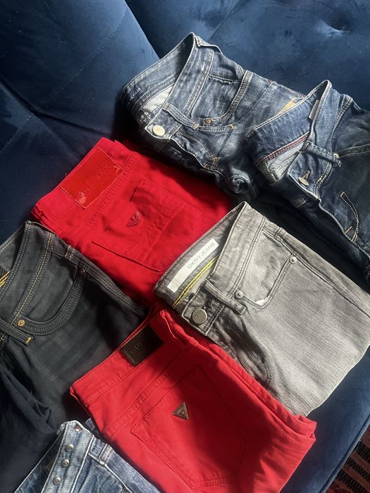 10 par jeansów Guess Hilfiger Armani Trussardi DKNY