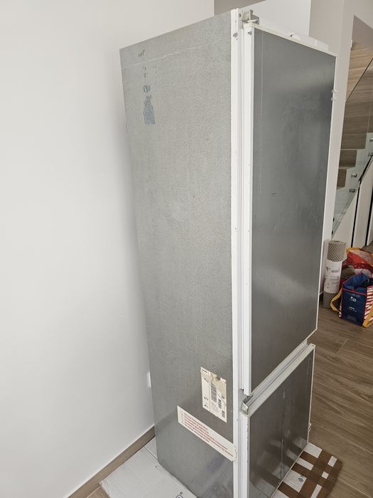 Frigorífico combinado Siemens encastre iQ300
