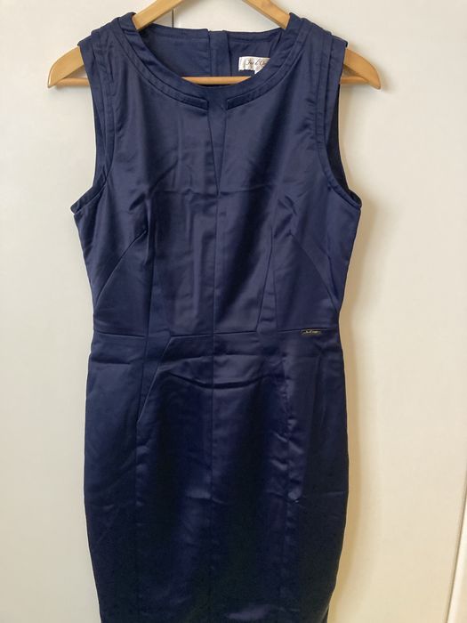 Vestido acetinado azul