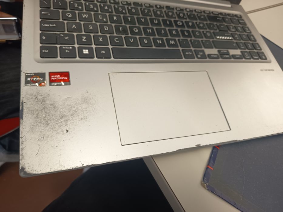 Asusvivobook m1605ya