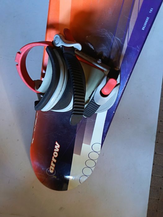Deska snowboardowa dla dziecka Arrow 135 cm