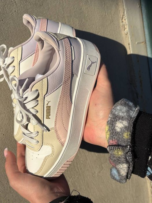 Жіночі кросівки Puma Carina Street White 389390-10