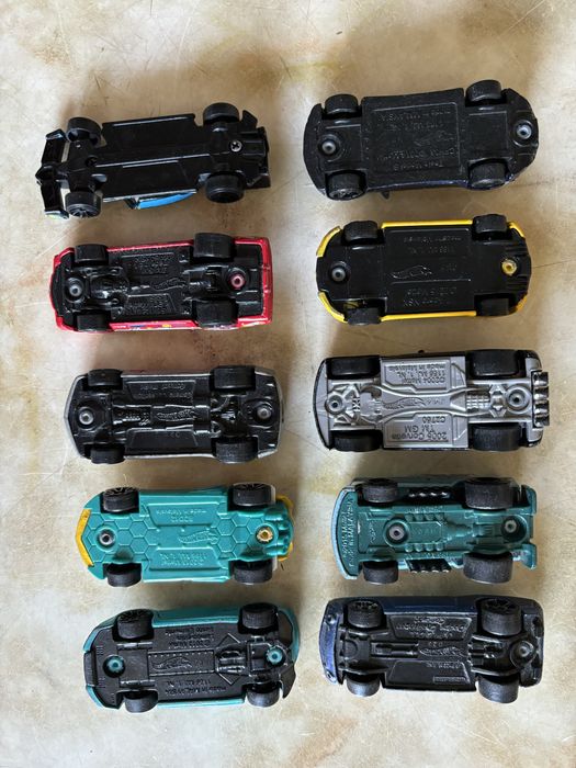 Машинки Hot Wheels