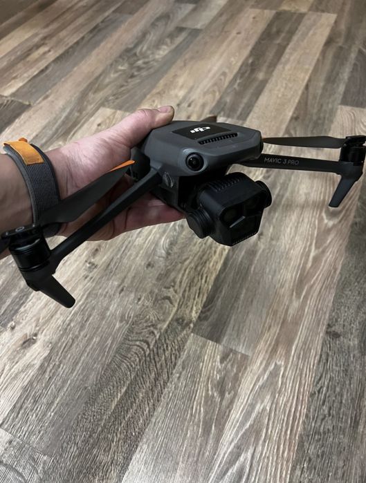 DJI Mavic 3 pro.