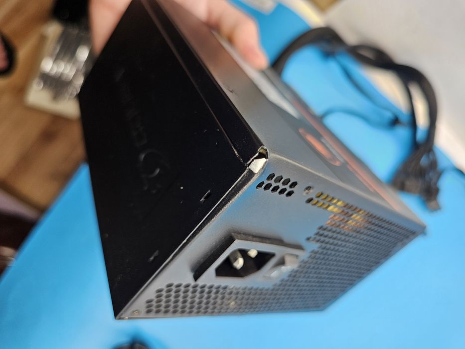 Не Робочий Топовий Блок Живлення до ПК Cougar Gex750 на 750 Watt