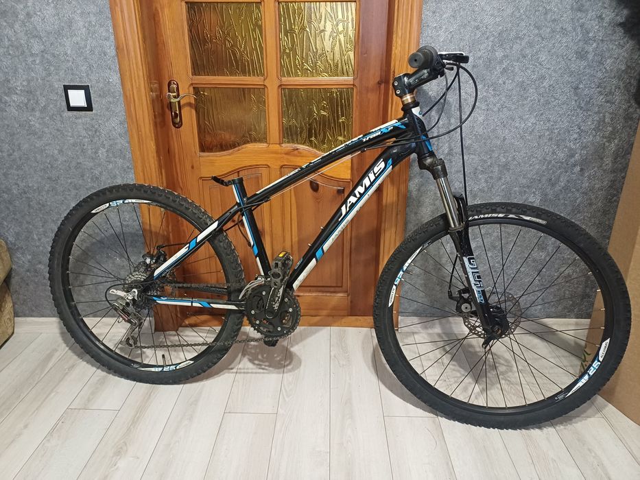 Продам велосипед до 10 февраля за 2300