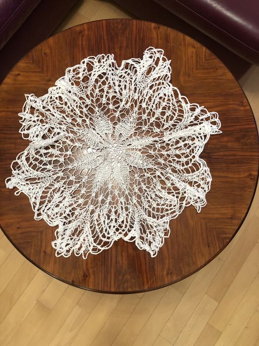 obrus z koronki antyk po prababci