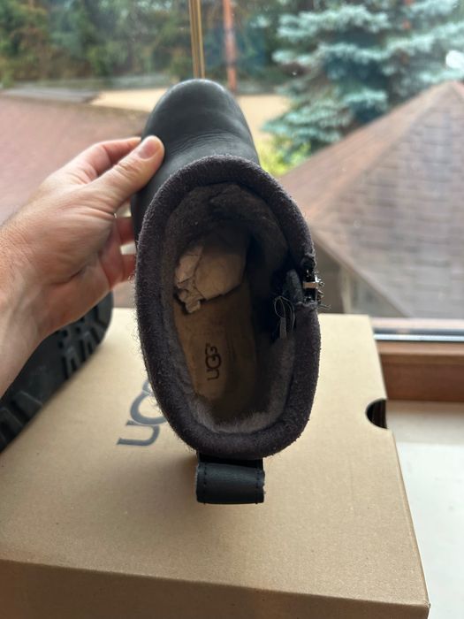 Продам черевики Ugg 35р