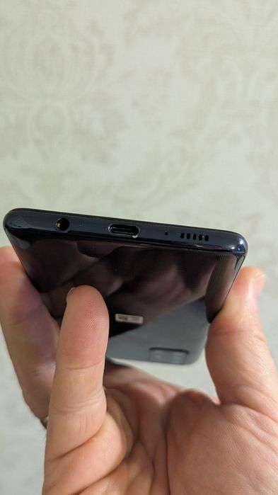 Samsung a51 4/128 гарний  стан