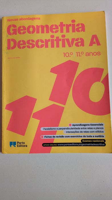 Livros escolares para preparação de exames
