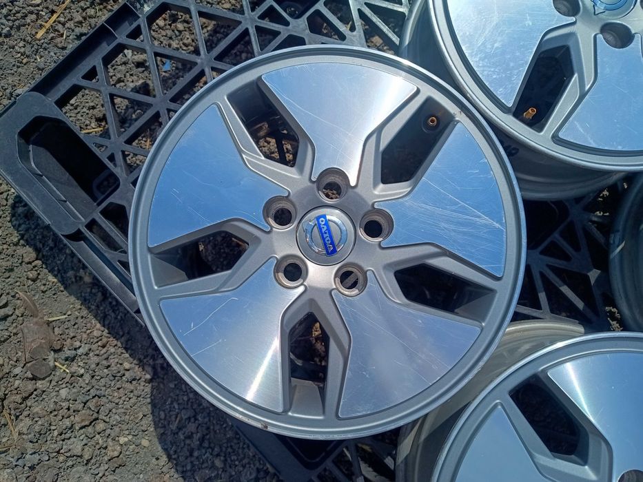 Alufelgi Volvo 15'' 5x108 Ford