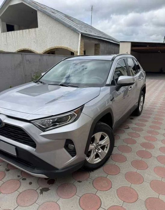 Toyota Rav-4 Hybrid 2021