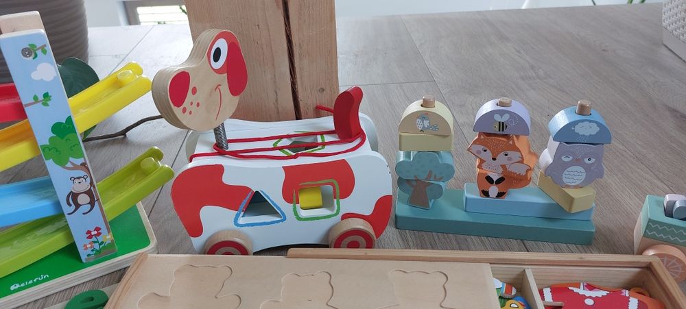 Zabawki ukladanki drewniane zestaw