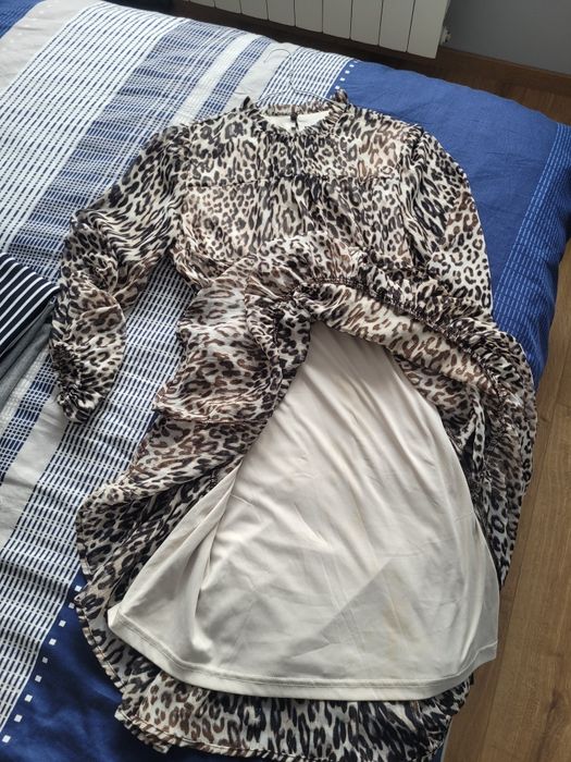 Sukienka Reserved 40