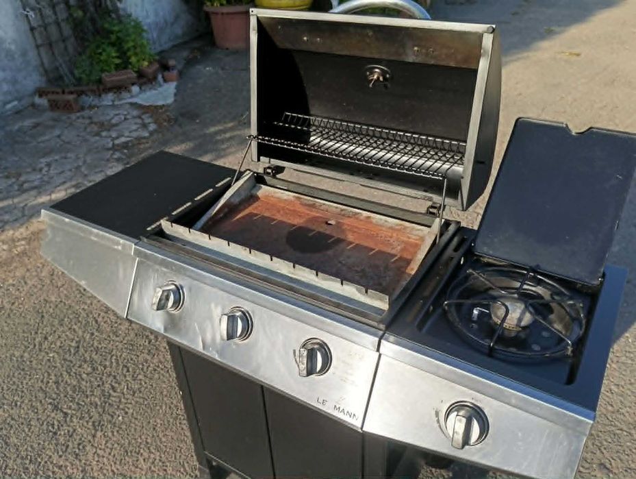 Grill gazowy LEHMANN z dodatkowym palnikiem