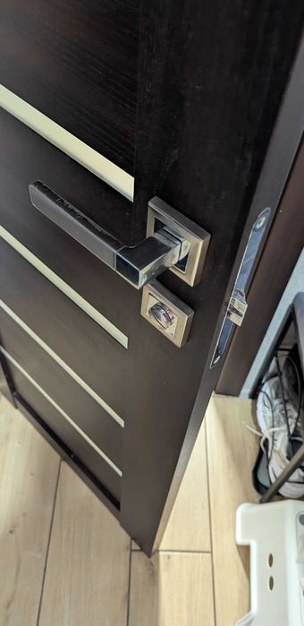 Двері міжкімнатні темно- коричневі (Венге)