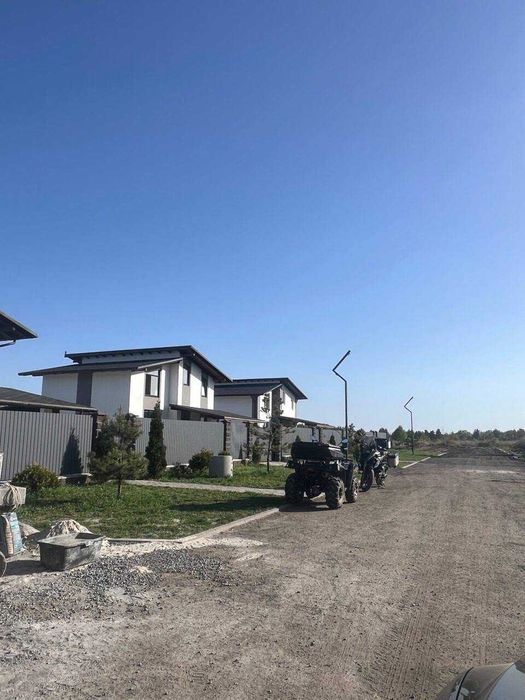 Продаж земельної ділянки 8/16 соток, село Шпитьки