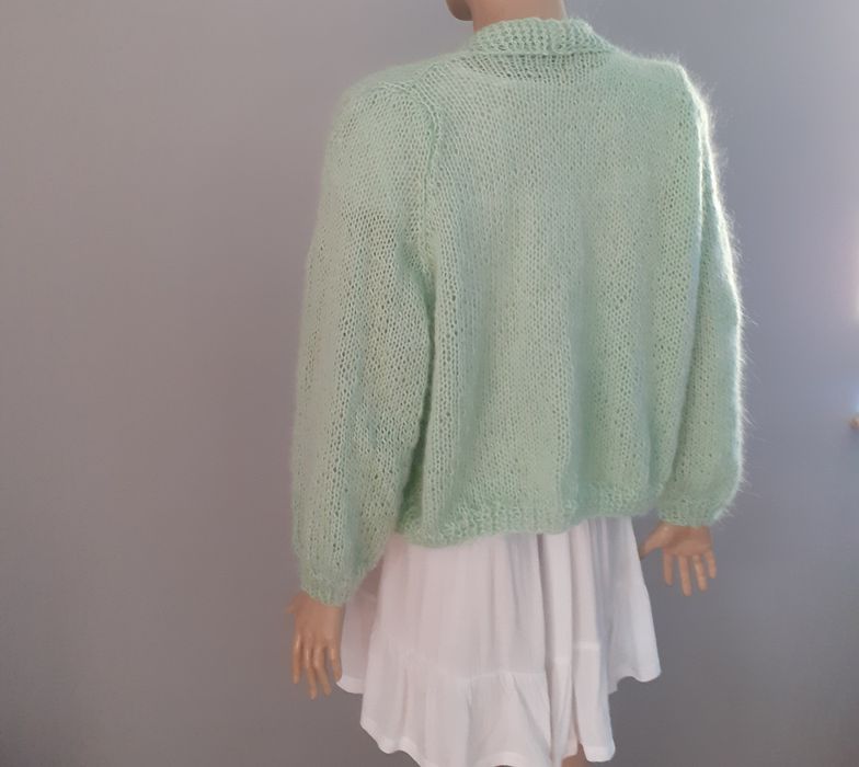 Sweter oversize ręcznie robiony na drutach