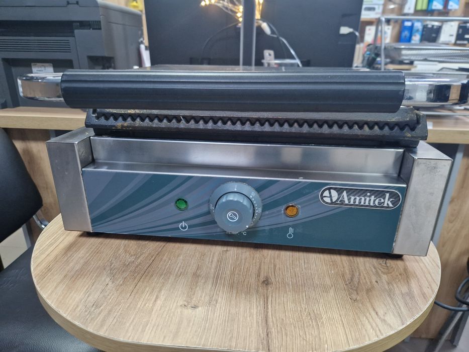 Гриль прижимний Amitek
