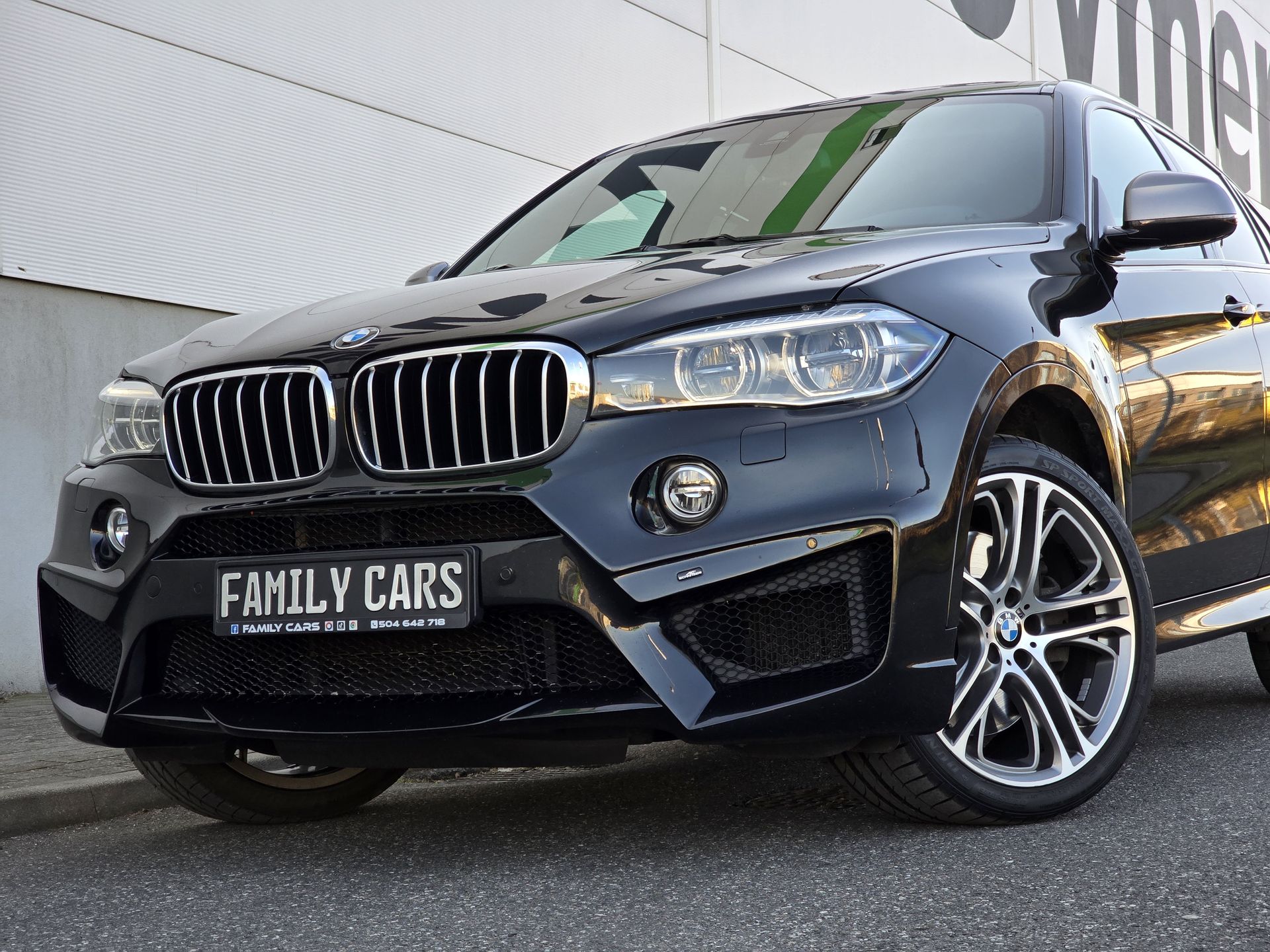 FAMILY CARS top banner