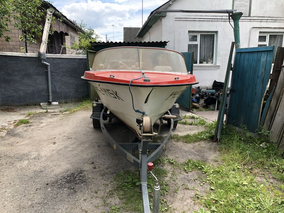 Продается моторная лодка
