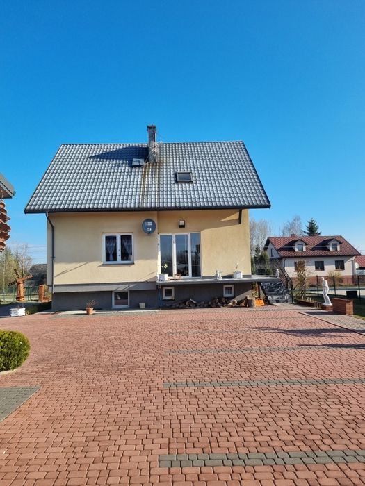 Dom z dużą dzialka 6800m2  z sadem