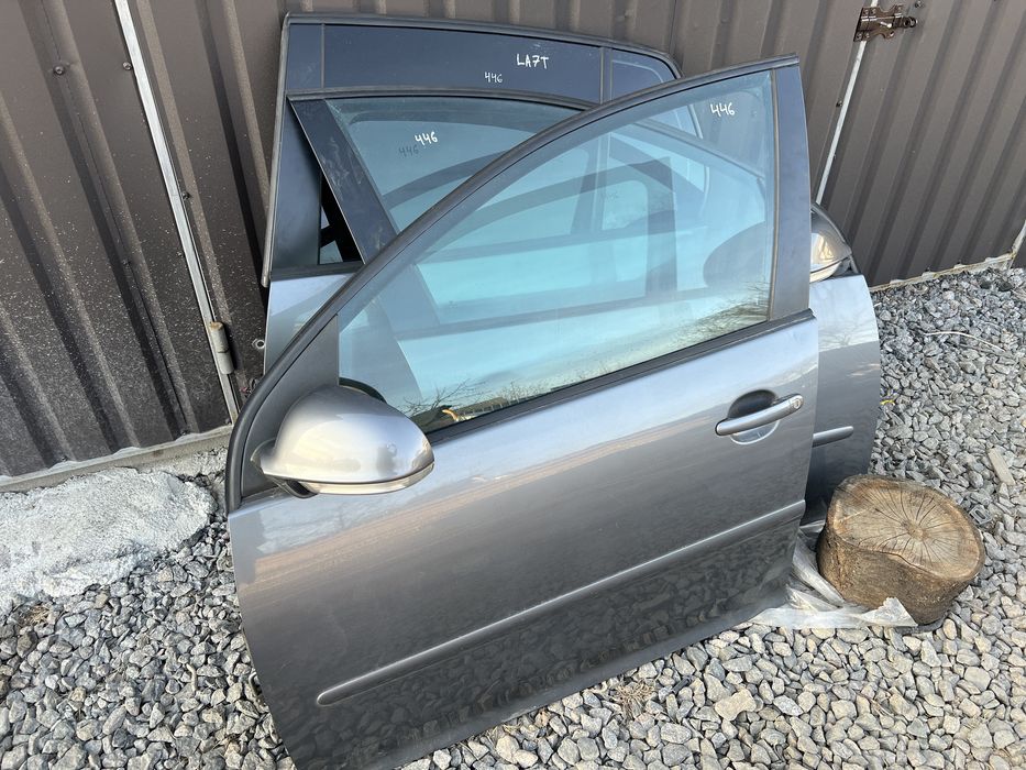 Двері передні задні Volkswagen Golf 5 Гольф 5