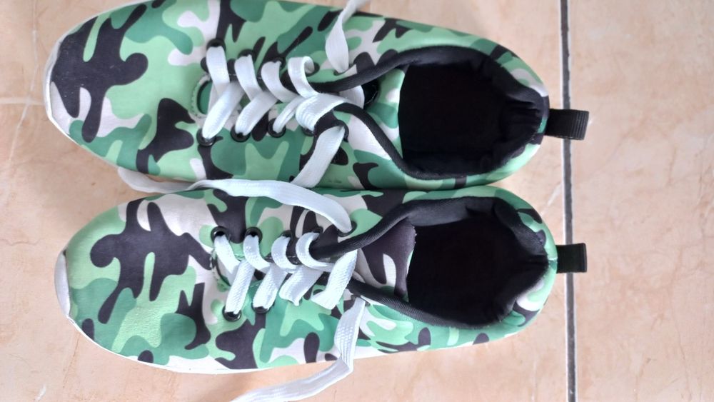 r. 35 lekkie buty, moro