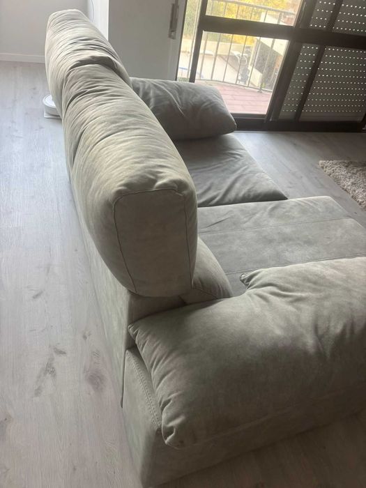 sofa elegante e confortavel