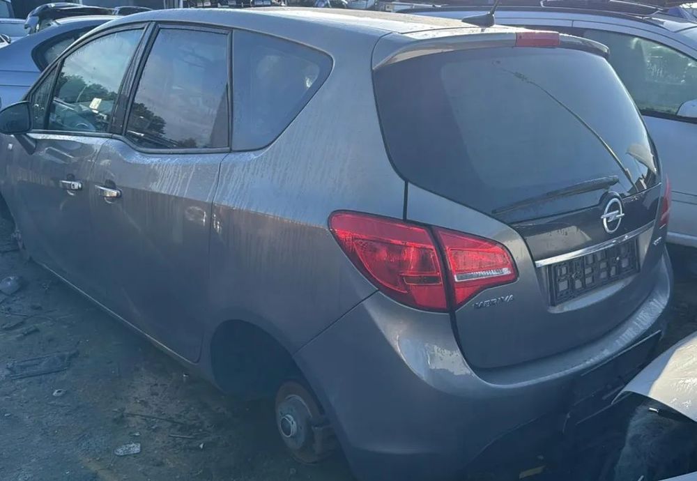 Silnik Opel Meriva B II 1.7 kod silnika A17DTI 110 KM