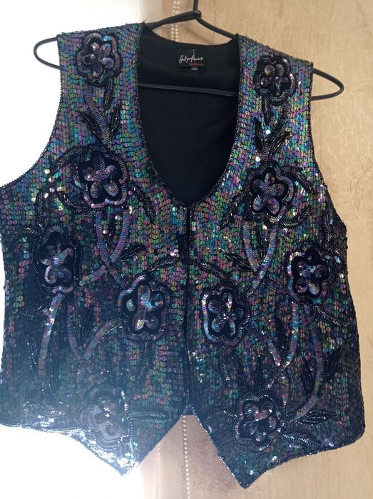 Жилетка нарядная, театральная, сценическая.